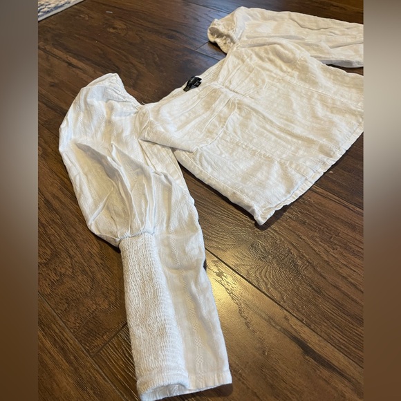 Dynamite white linen XS puffy shoulders crop top 3/4 length sleeves boho core - Picture 2 of 5